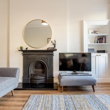 Royal Mile - Old Town Apartment Edinburgh Bagian luar foto