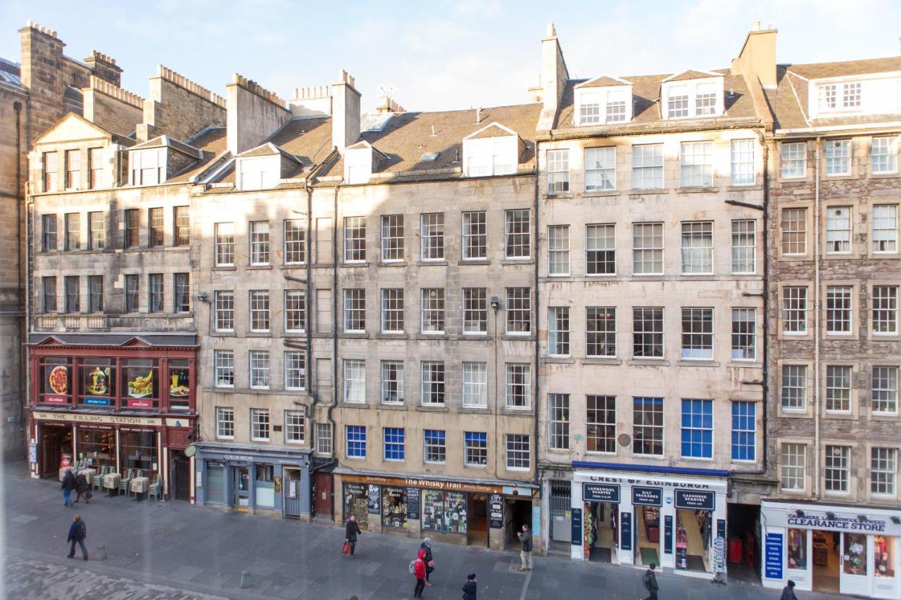 Royal Mile - Old Town Apartment Edinburgh Bagian luar foto