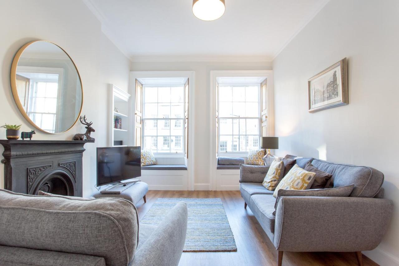 Royal Mile - Old Town Apartment Edinburgh Bagian luar foto