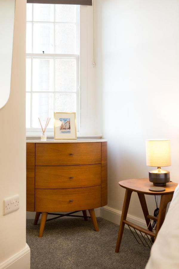 Royal Mile - Old Town Apartment Edinburgh Bagian luar foto